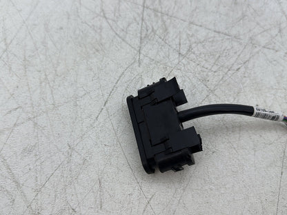 12 Harley Street Glide Touring FLHX OEM Dash Indicator Lamp Wire Plug 68789-96A