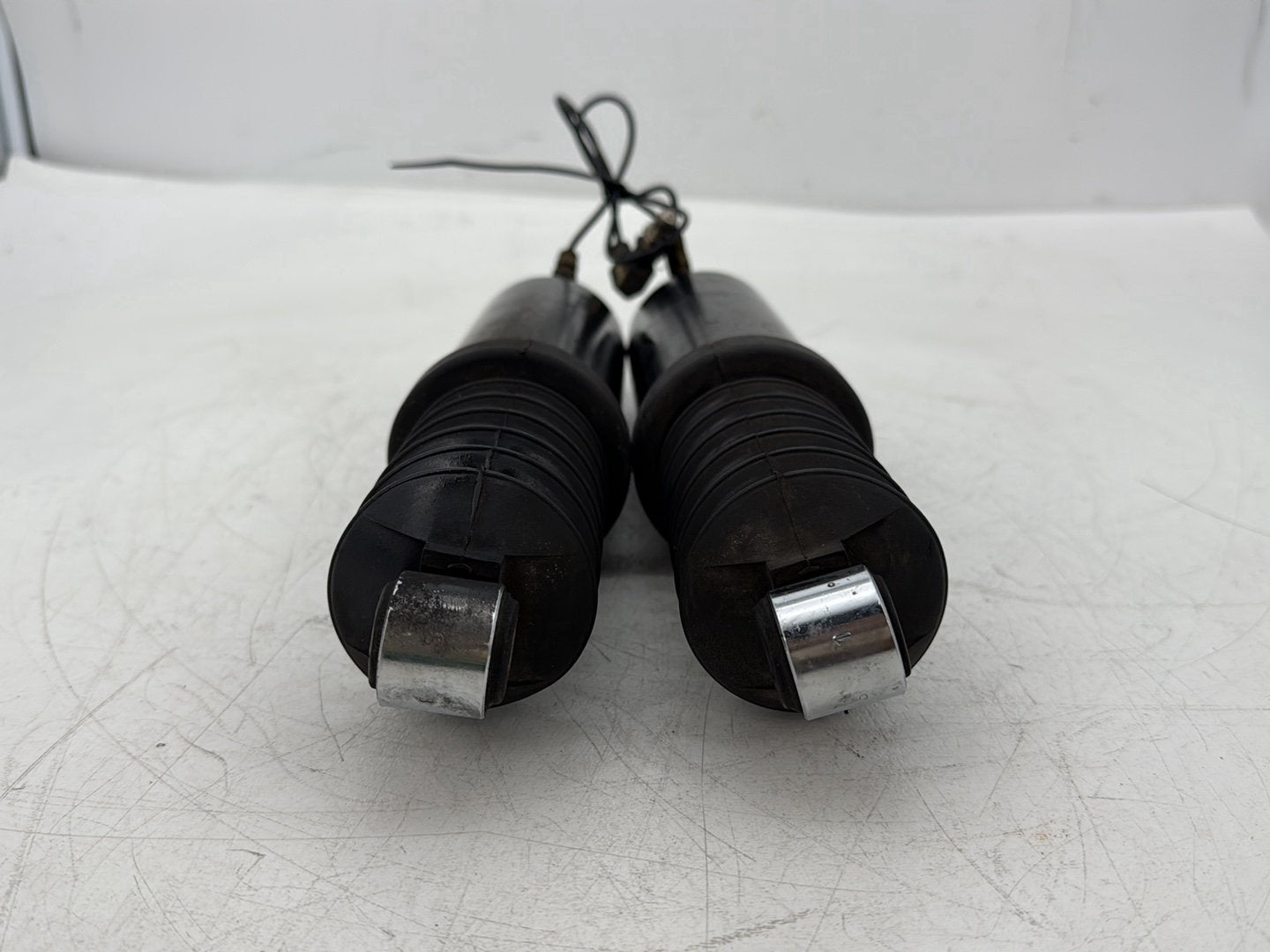 95 Harley Touring Electra Glide Classic OEM Rear Left Right Shock Absorbers 13"