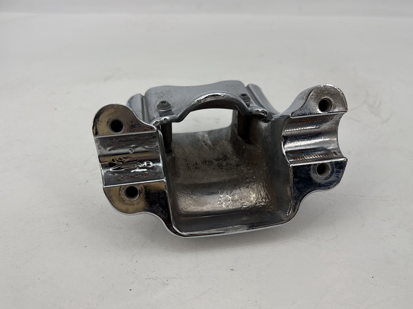2004 - 2013 Harley-Davidson Sportster 883 Custom Front Handlebar Riser Top Clamp Chrome 56017-04