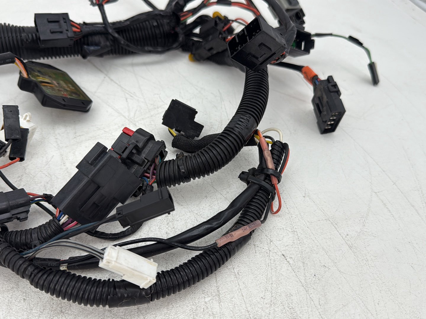 2005 Harley Electra Glide Touring Ultra FLHTCUI OEM Front Sub Wiring Harness Loom Interconnect