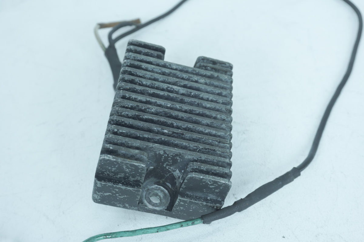 1986 Harley-Davidson Sportster XLH1100 Voltage Regulator Rectifier 74523-84A