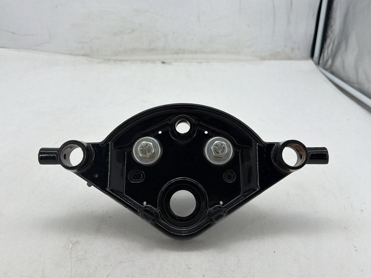 2010 Harley Street Glide Touring FLHX OEM Front Fork Upper Triple Tree Bracket