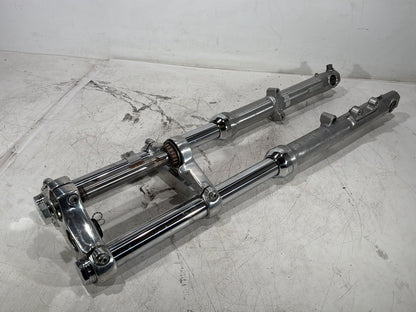2004 Harley Dyna Super Glide FXDI OEM Front Triple Tree Set & LH RH Fork Legs Sliders