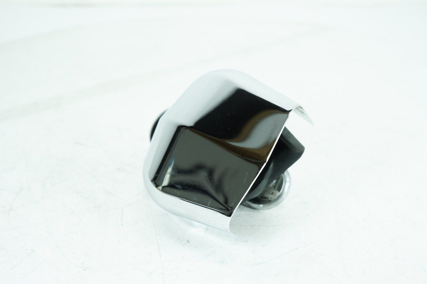 2008 - 2016 Harley-Davidson Touring Electra Glide Ultra Horn Signal Klaxon Chrome Cover 69012-93A