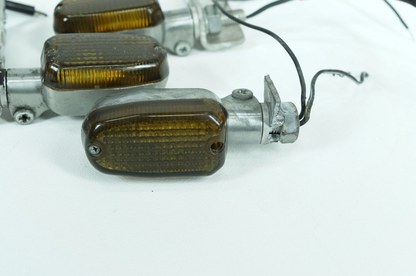 1984 - 1990 Harley-Davidson Sportster Evolution Front Left Right Turn Signal Indicators 68405-86