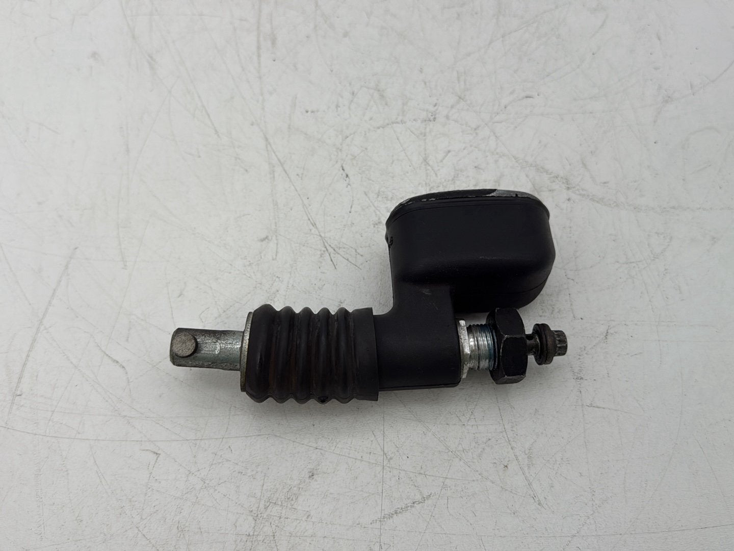 2005 Harley Touring FLHRCI Road King Classic OEM Rear Brake Master Cylinder Reservoir
