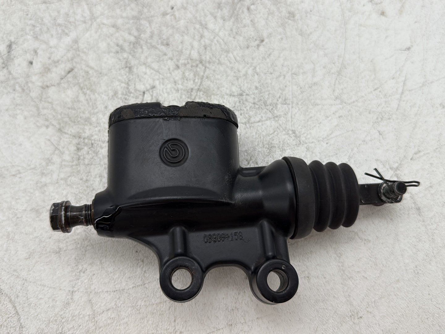 2009 Harley Street Glide Touring FLHX OEM Rear Brake Master Cylinder Reservoir