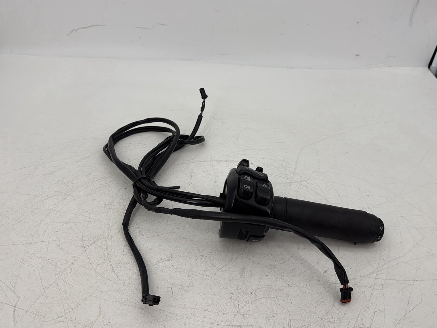 2015 Harley Touring FLHXS Street Glide OEM Left Turn Signal Headlight Switches Controls