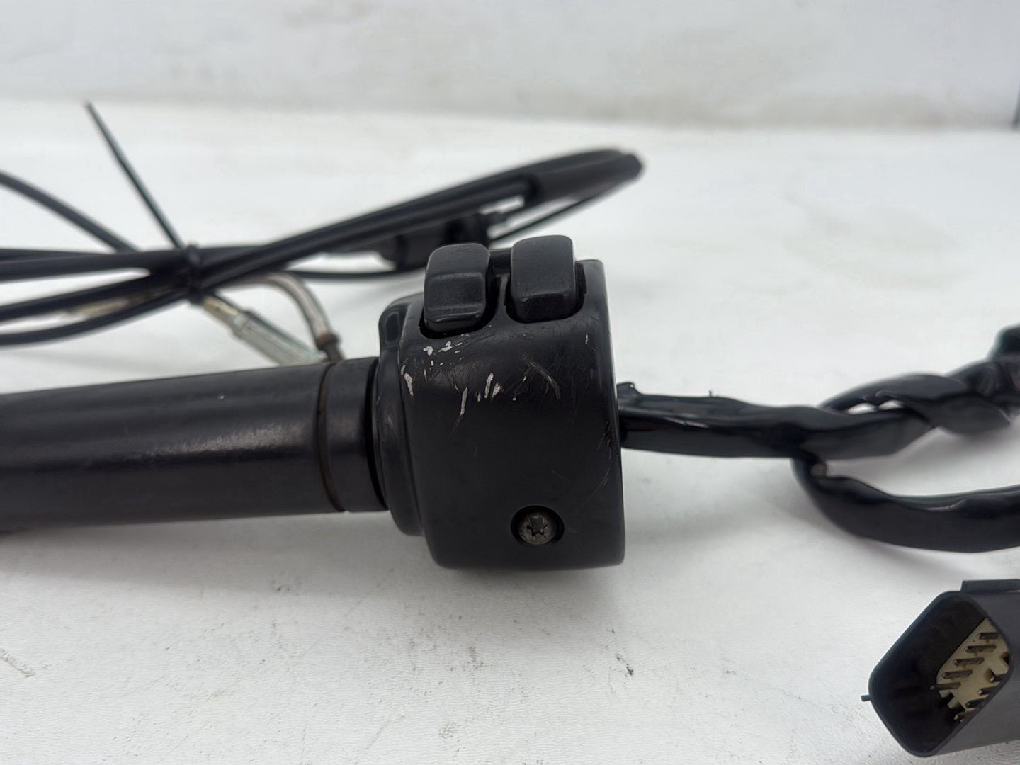 2007 Harley Street Glide Touring FLHX OEM Right Engine Start Kill Switches Controls