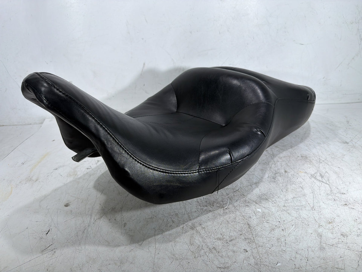 2004 Harley Electra Glide Screamin Eagle OEM Passenger Rider Driver Seat Saddle