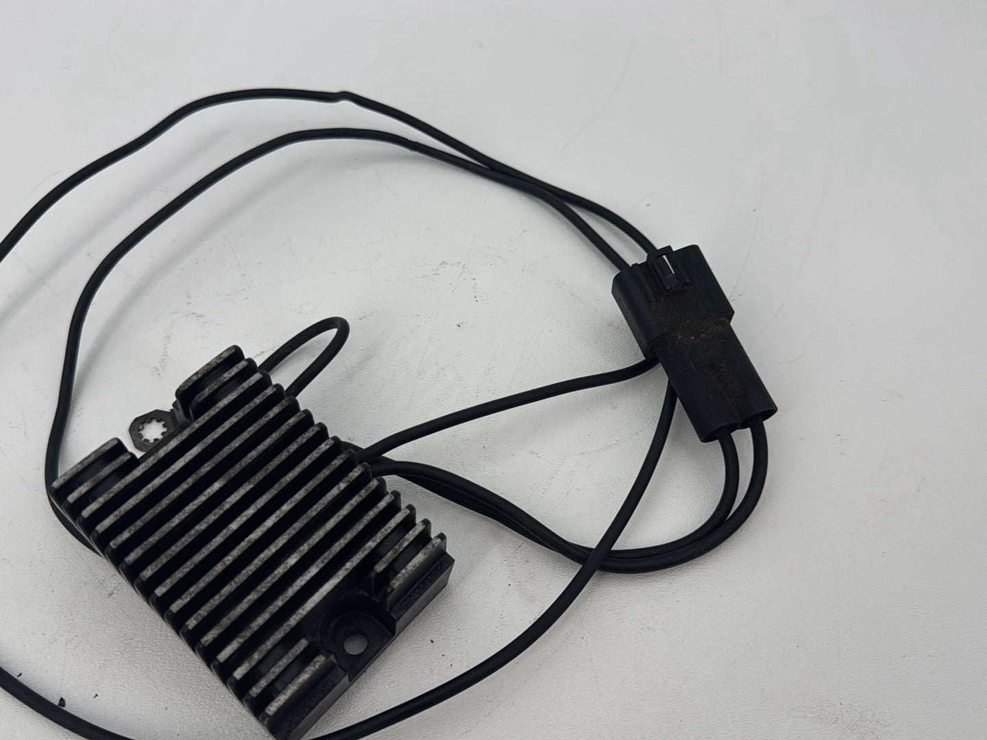 1999 - 2006 Harley-Davidson Dyna Low Rider Voltage Regulator Rectifier