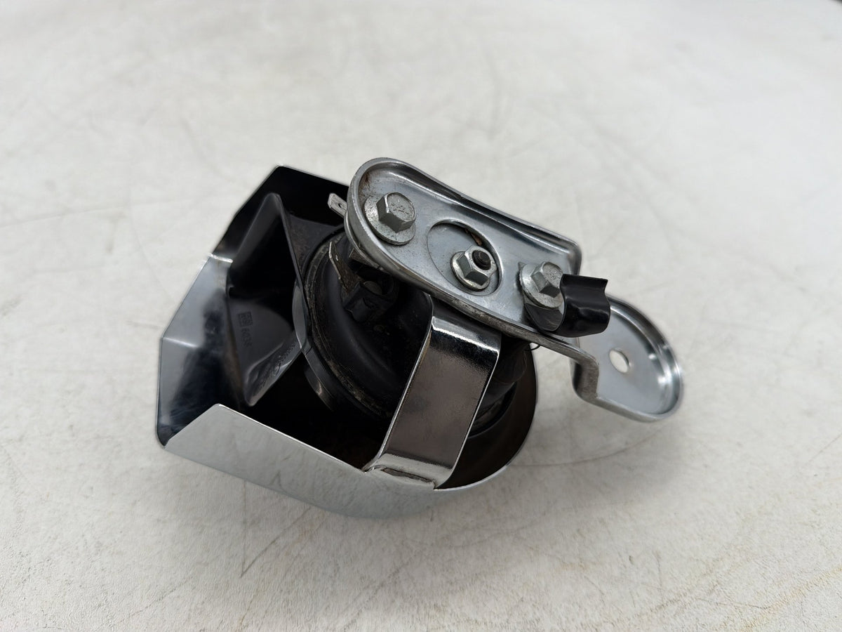 2013 Harley Electra Glide Touring FLHTCU OEM Horn Signal Klaxon Chrome Cover