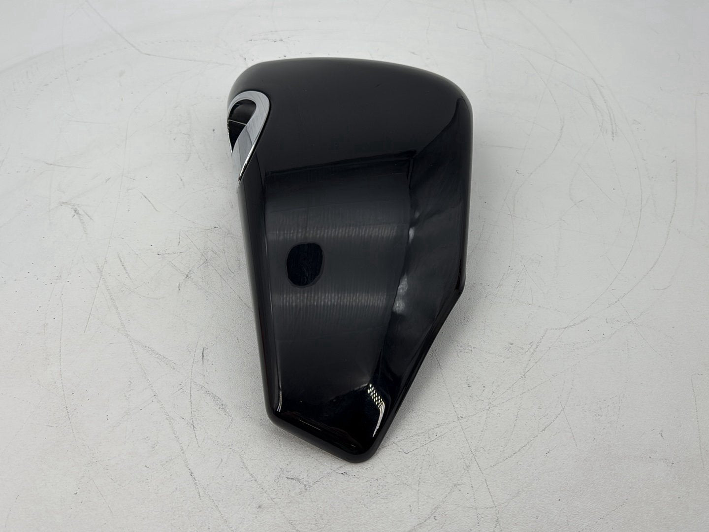 2004 - 2013 Harley-Davidson Sportster 1200 Custom Right Fairing Side Oil Tank Cover 66252-04