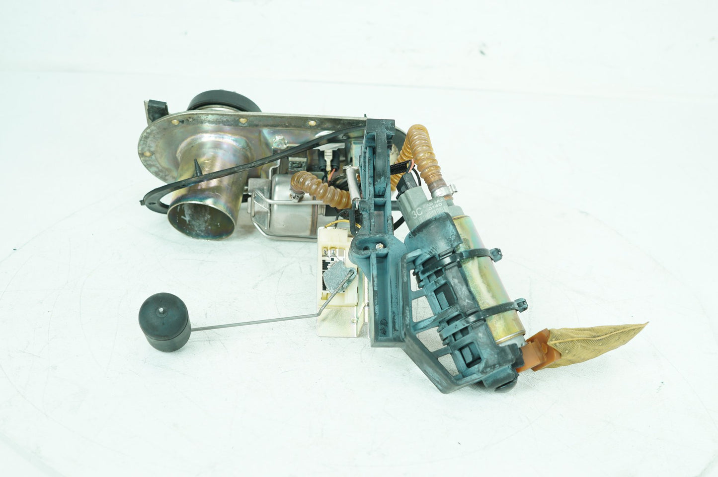 1999 - 2006 Harley-Davidson Touring Road Glide Fuel Pump Gas Gasoline Petrol Sending 62897-01B
