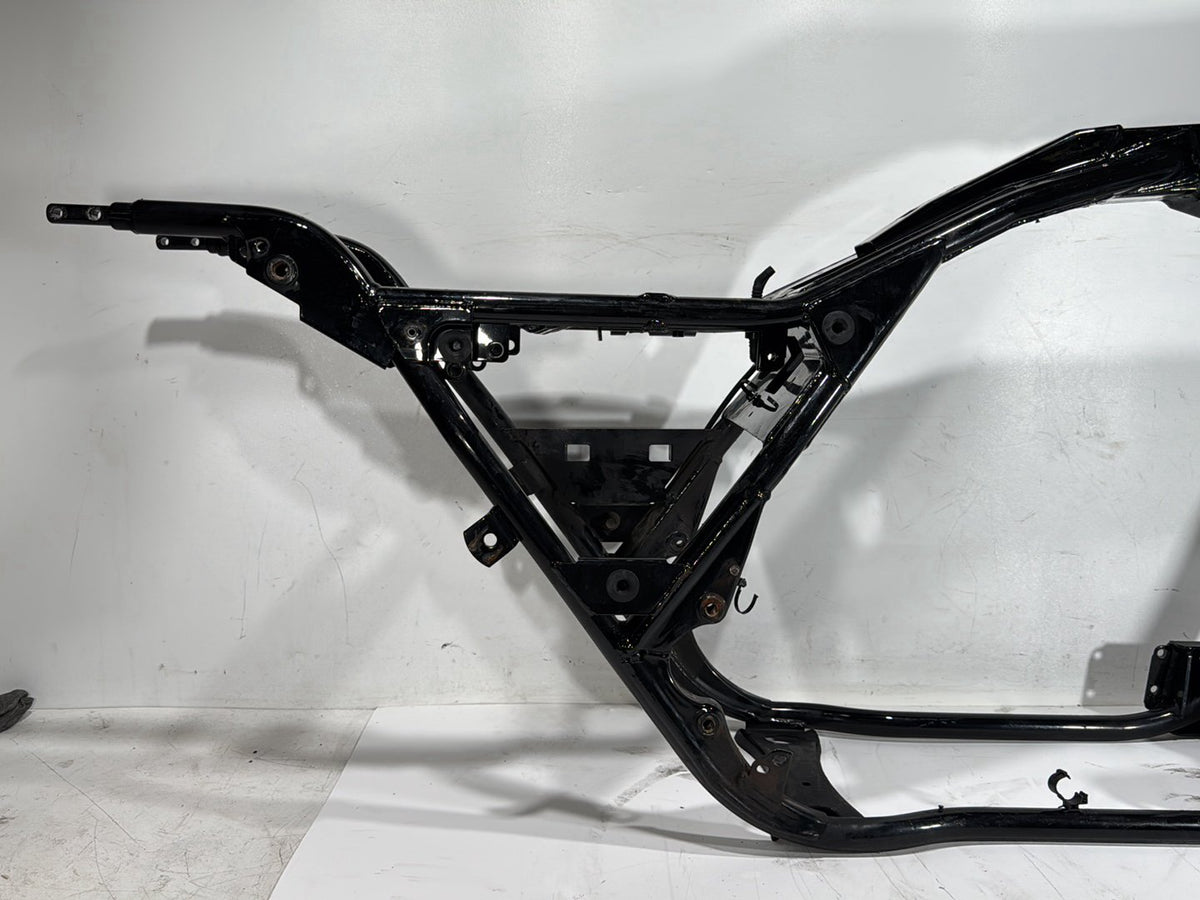 2006 Harley Street Glide Touring FLHXI OEM Body Main Frame Chassis SLVG