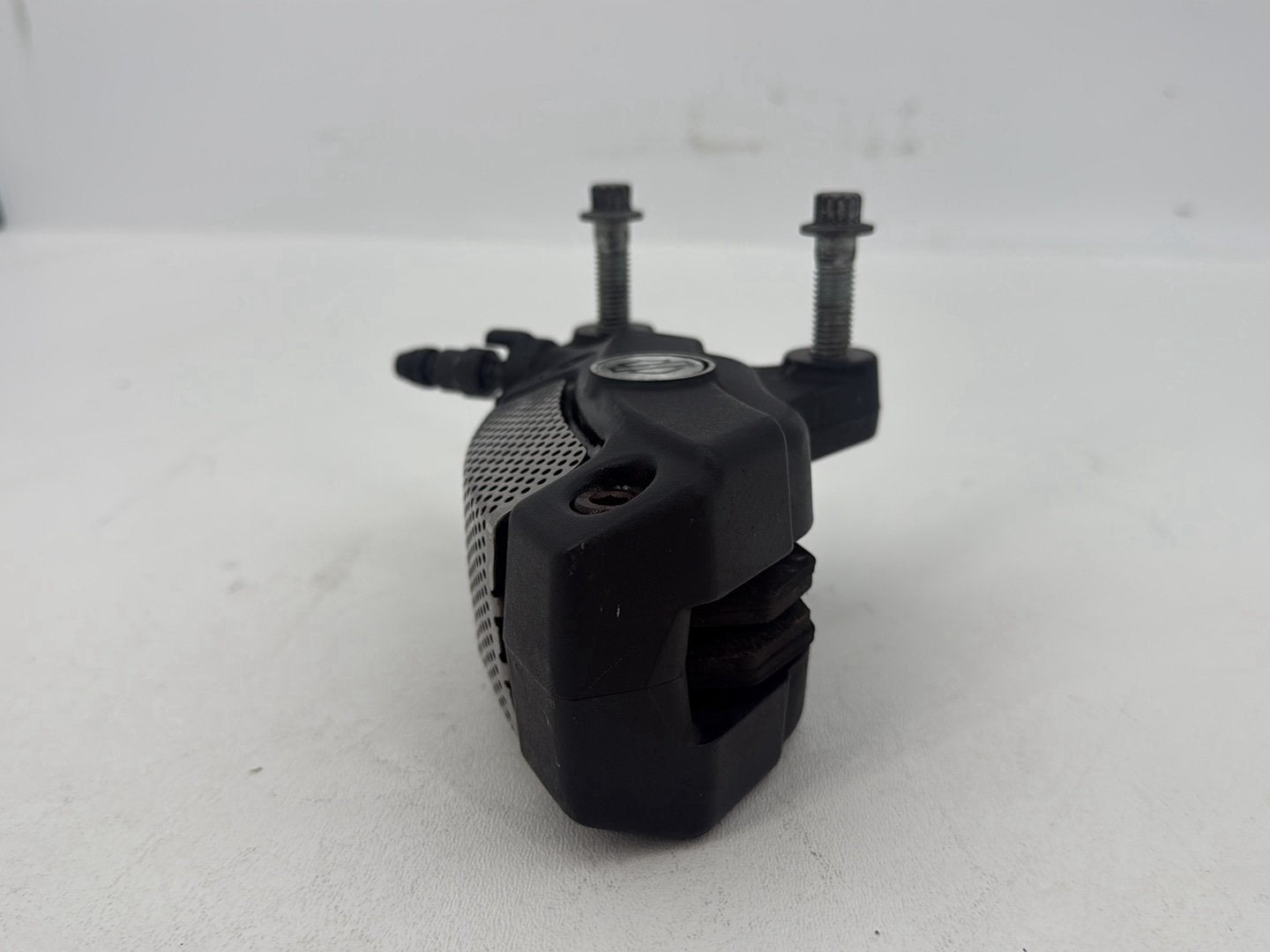 2007 - 2011 Harley-Davidson Touring Street Glide Front Right 1 Brake Caliper 44023-08