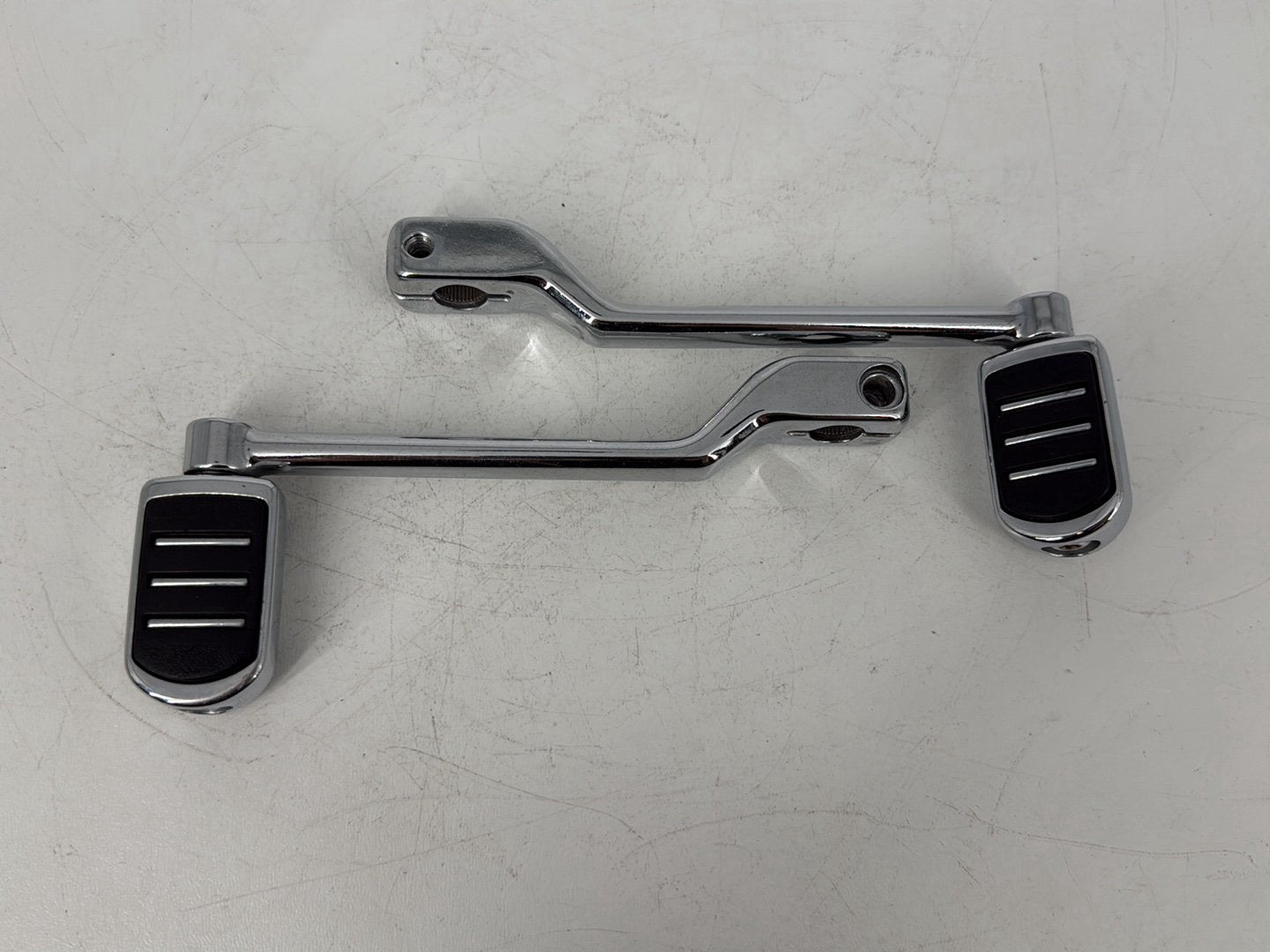 2008 - 2016 Harley-Davidson Touring Street Glide Gear Shifter Lever Pedal Pedals 33895-82D