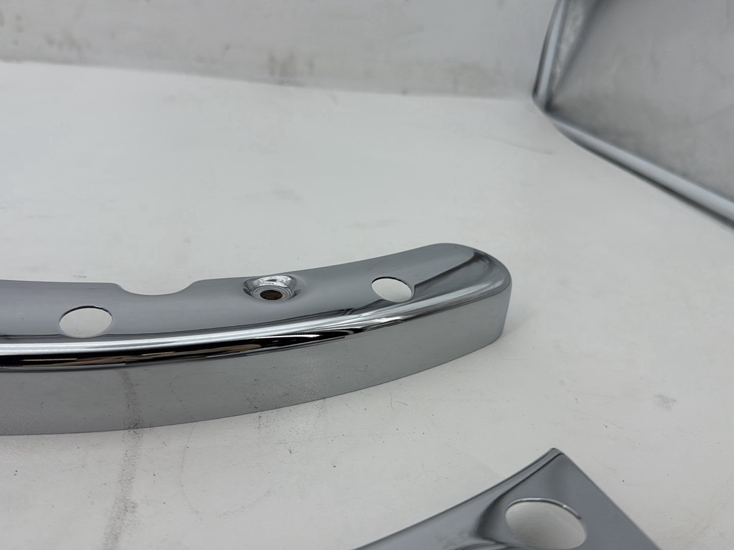 2011 Harley Road King Touring FLHRC Classic OEM Left Right Saddlebag Fender Struts Brackets