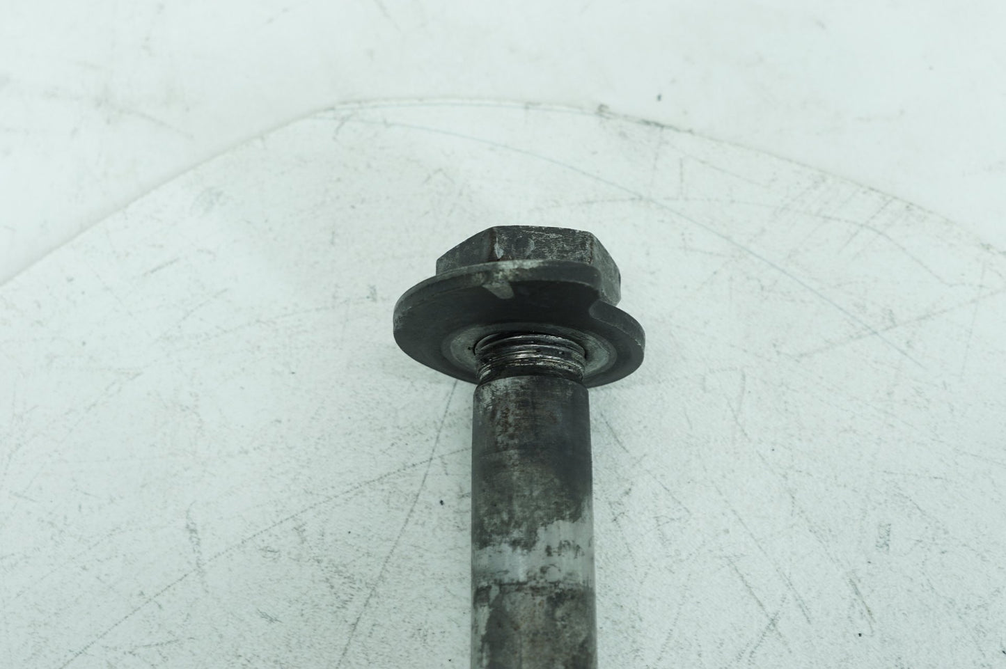2007 - 2012 Harley-Davidson Touring Electra Glide Ultra Rear Wheel Axle Bolt Shaft 41056-09