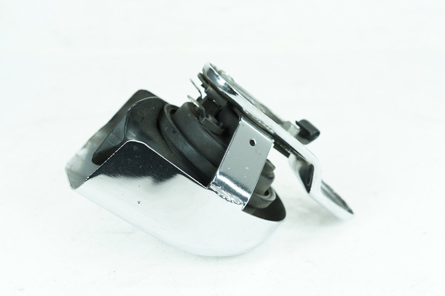 2004 - 2013 Harley-Davidson Sportster Custom Horn Signal Klaxon Chrome Cover 69060-90F