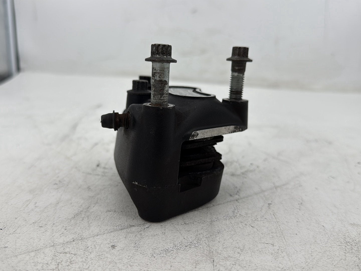 2003 Harley Electra Glide Touring Ultra FLHTCUI OEM Front Left 1 Brake Caliper