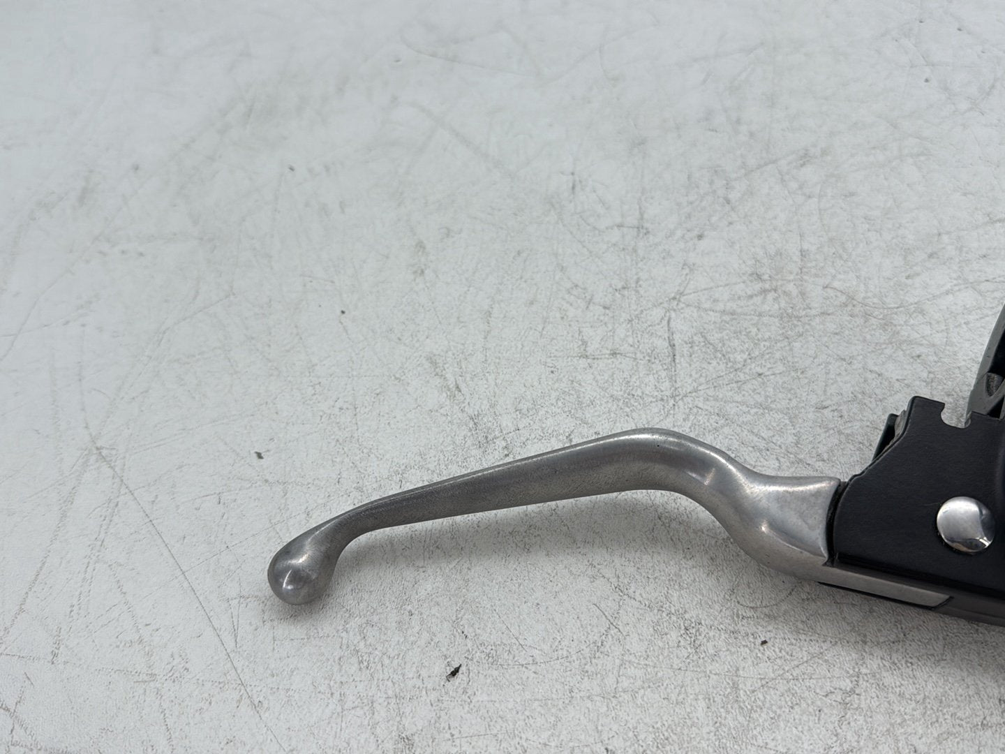 2000 Harley Electra Glide Touring OEM Front Right Brake Lever Master Cylinder
