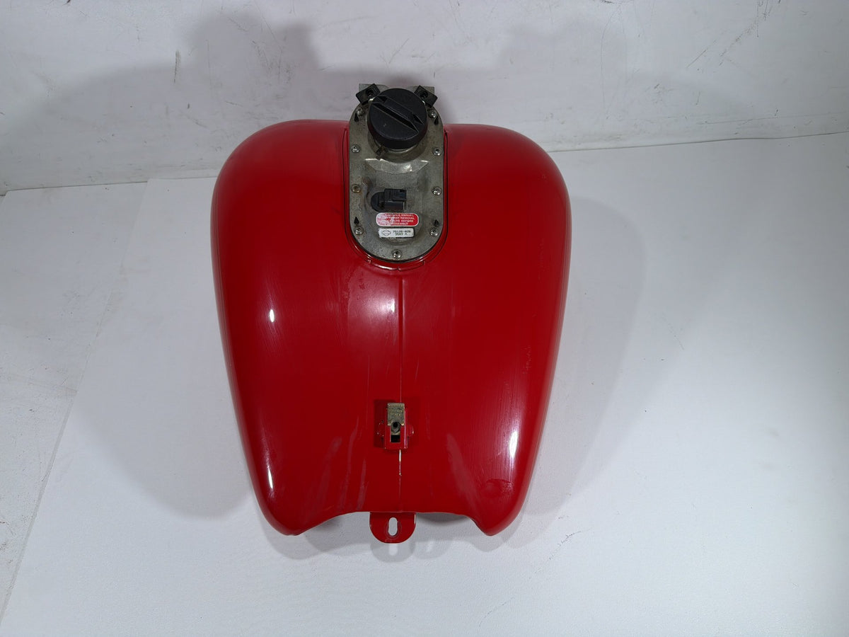 2004 Harley Electra Glide Touring Fuel Gas Tank Gasoline Reservoir w/ Fuel Pump