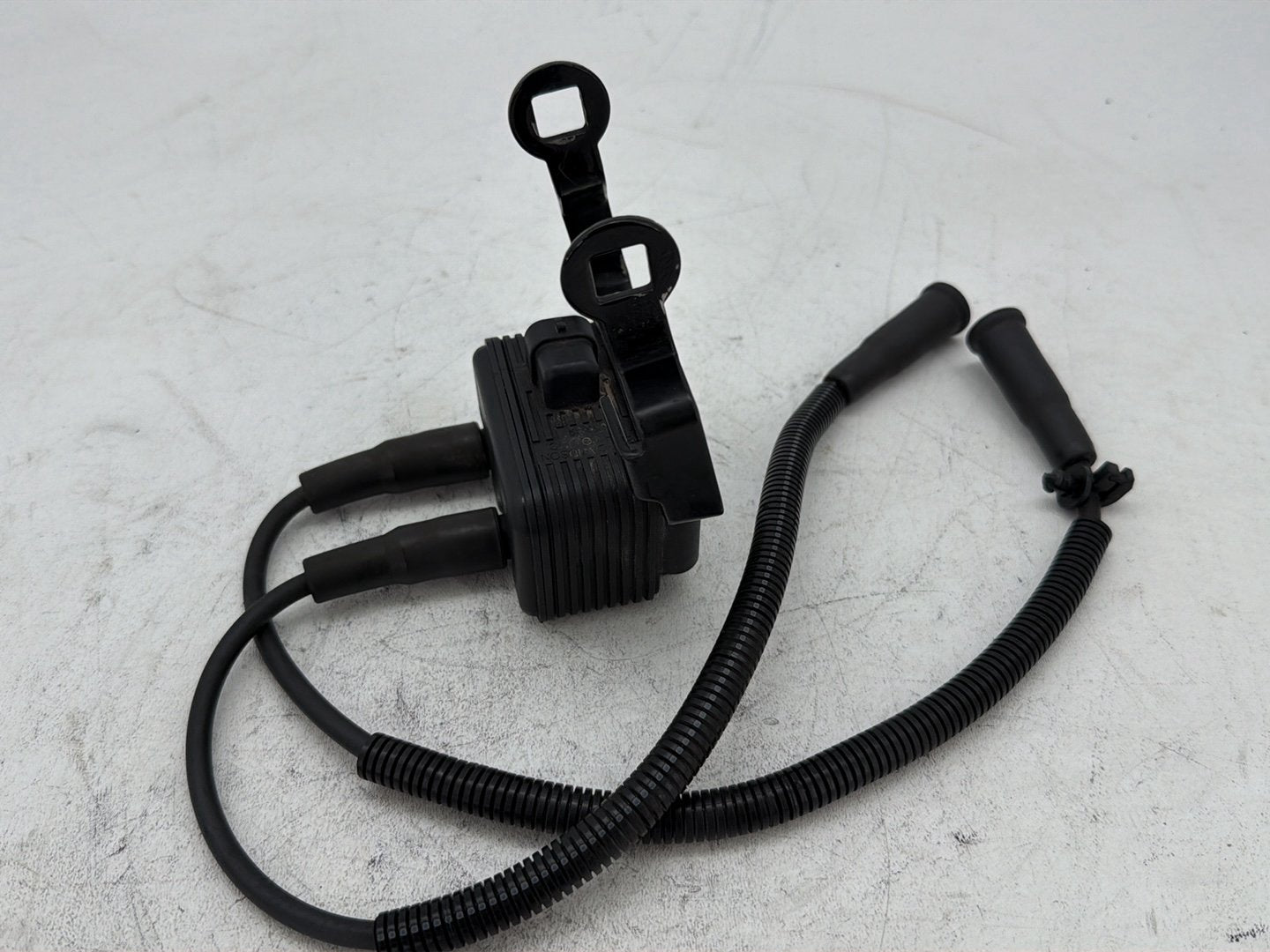 2006 Harley Sportster 1200 Custom XL1200C OEM Ignition Coil Spark Plugs Cable