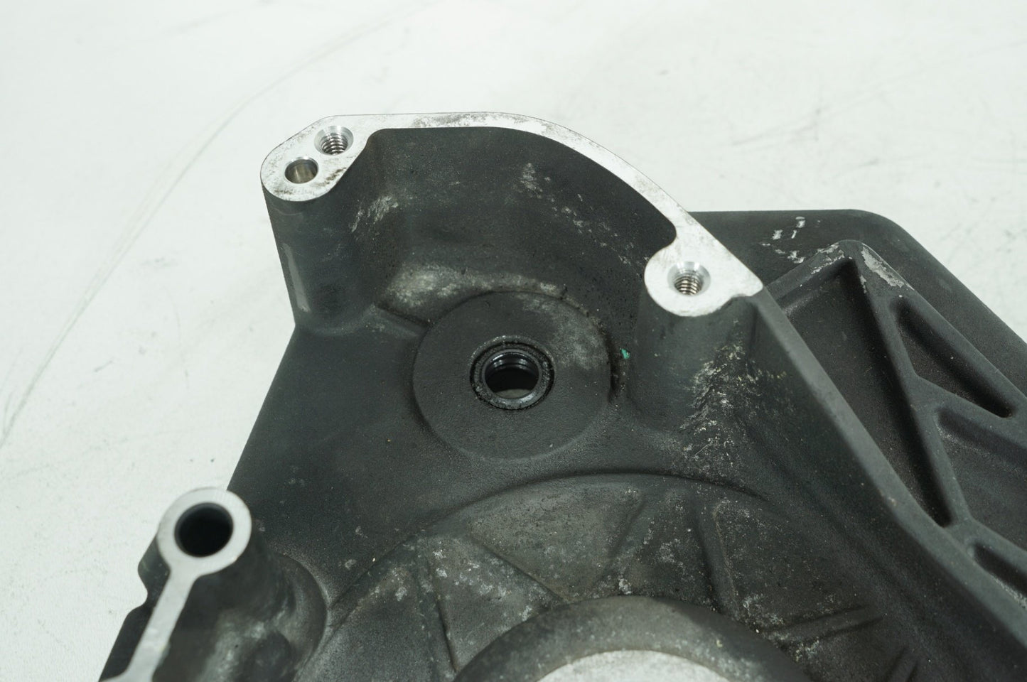 2000 - 2006 Harley-Davidson Softail Heritage Classic Inner Primary Clutch Cover 60620-94B