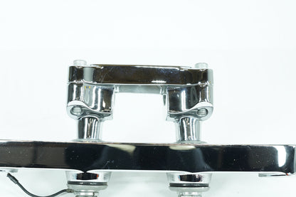 1999 - 2006 Harley-Davidson Dyna Wide Glide Front Fork Upper Triple Tree Clamps  	45672-80B
