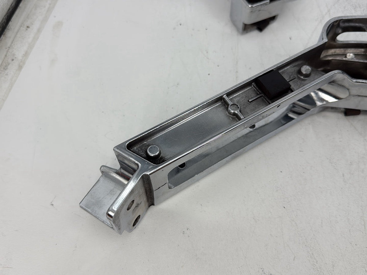 2017 Harley Road Glide Touring OEM Left Right Saddlebag Fender Struts Brackets
