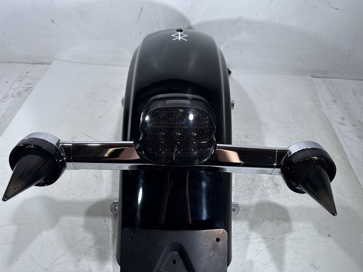 2010 Harley Road King Touring Police OEM Rear Wheel Fender & Turn Signals Bar