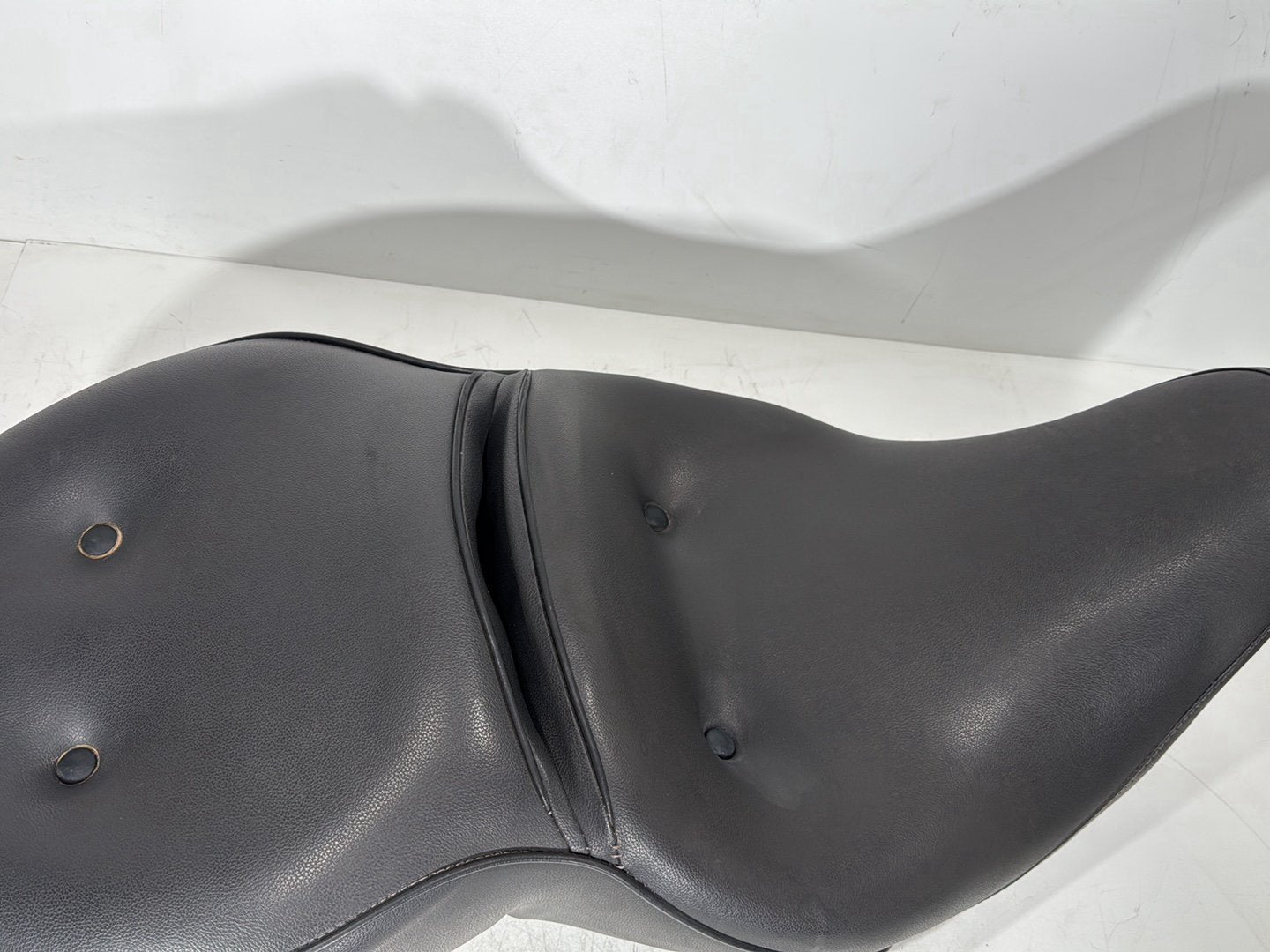 1999 - 2006 Harley-Davidson Touring Electra Glide Classic Passenger Rider Driver Seat Saddle 51704-05