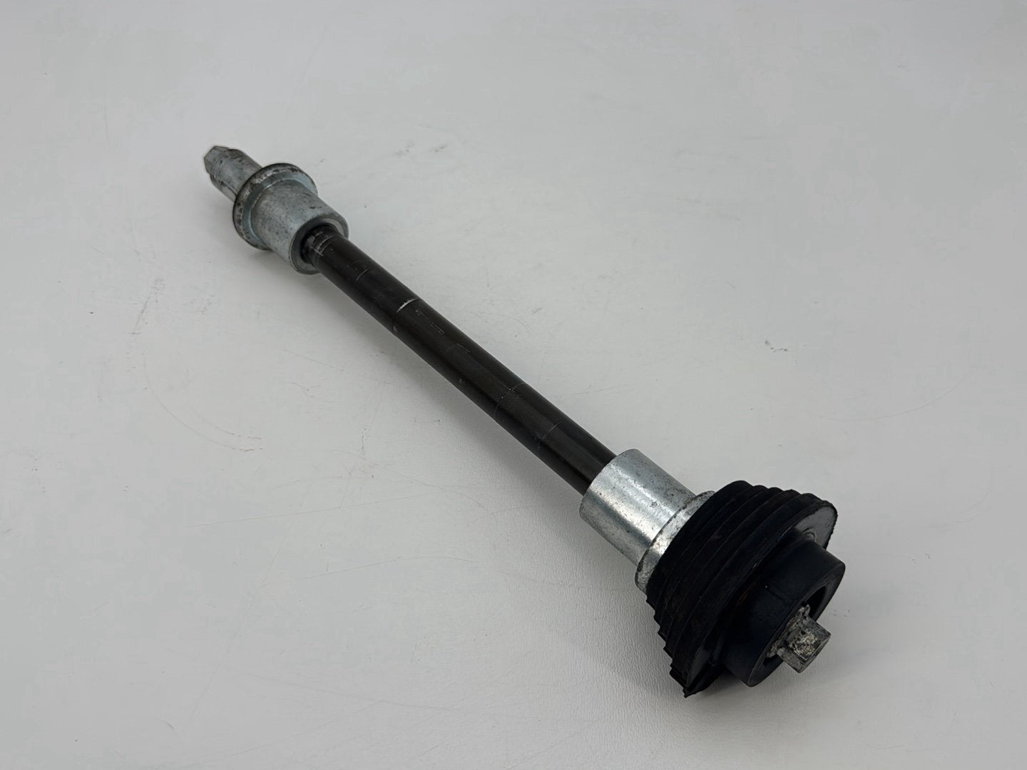 2007 - 2012 Harley-Davidson Touring Road Glide Rear Fork Swingarm Pivot Bolt Shaft 47505-02