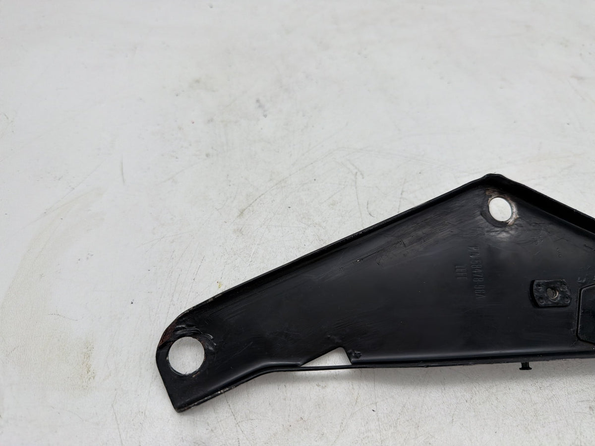 2010 Harley Street Glide Touring FLHX OEM Right Left Fairing Support Brackets