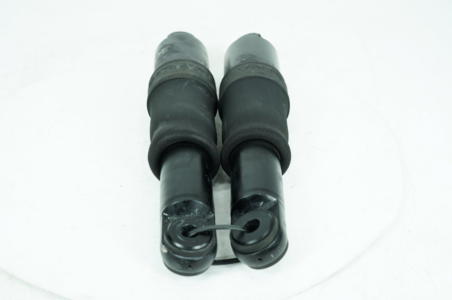 2011 - 2016 Harley-Davidson Touring Road King Classic Rear Left Right Shock Absorbers DA-SRD747-PR