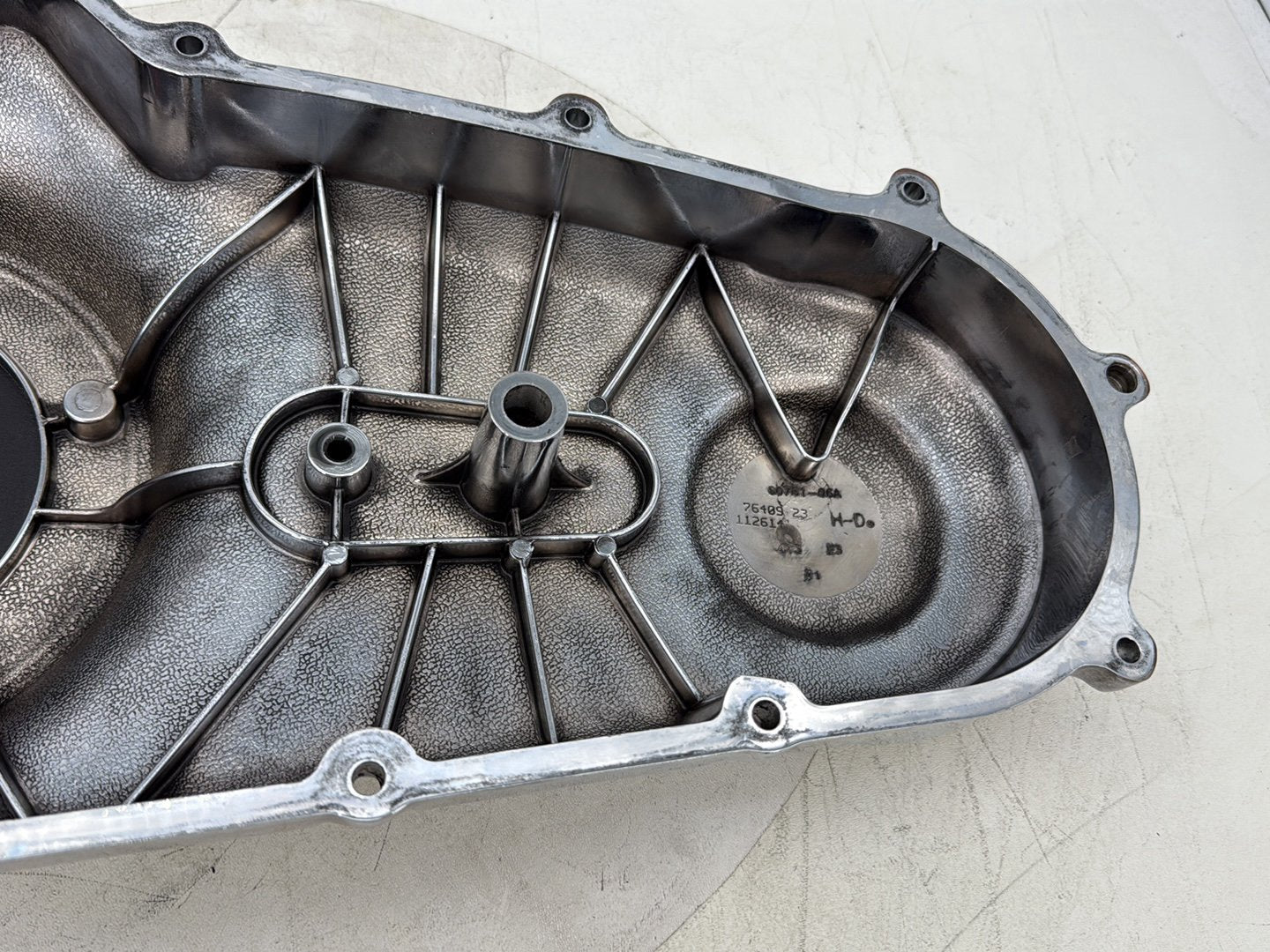 2015 Harley Dyna Low Rider FXDL OEM Outer Primary Clutch Cover