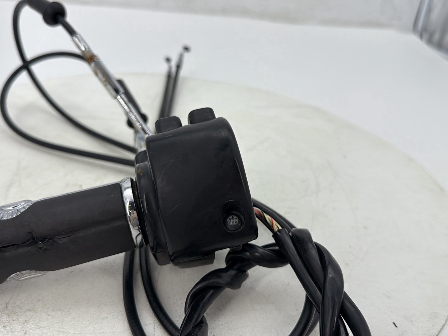 2012 Harley Dyna Fat Bob FXDF 103 OEM Right Engine Start Kill Switches Controls