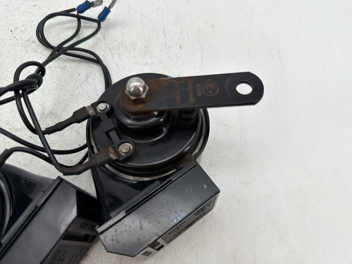 2006 Harley Road King Touring Custom OEM Signal Horn Klaxon Beep