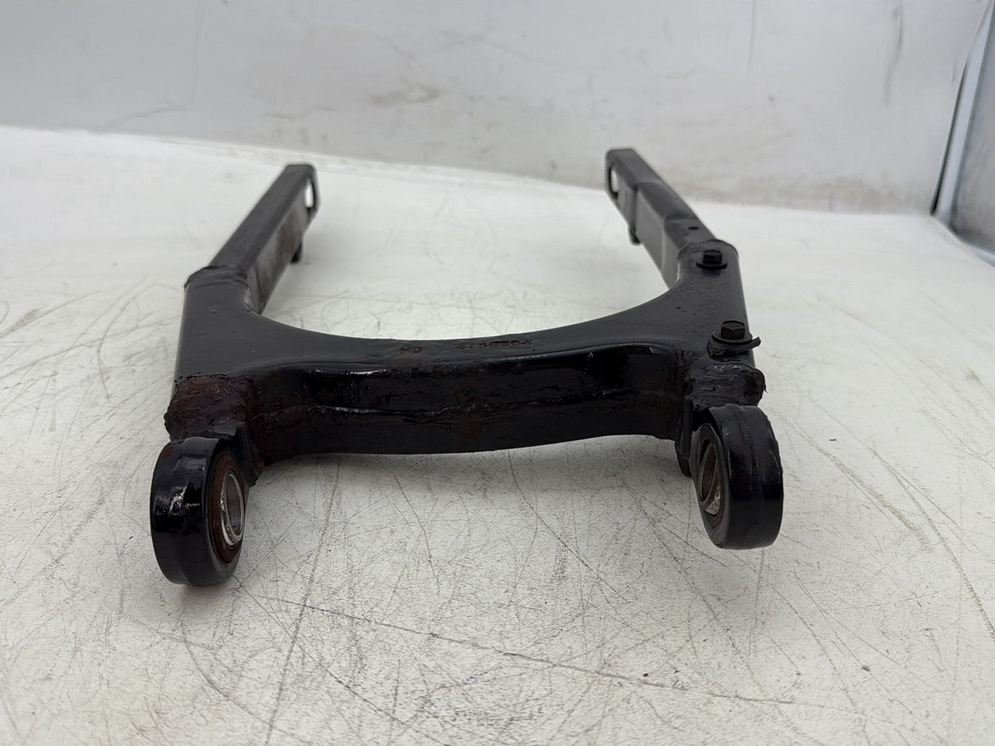 2004 Harley Sportster XL883C 883 Custom OEM Rear Fork Swingarm Swing Arm