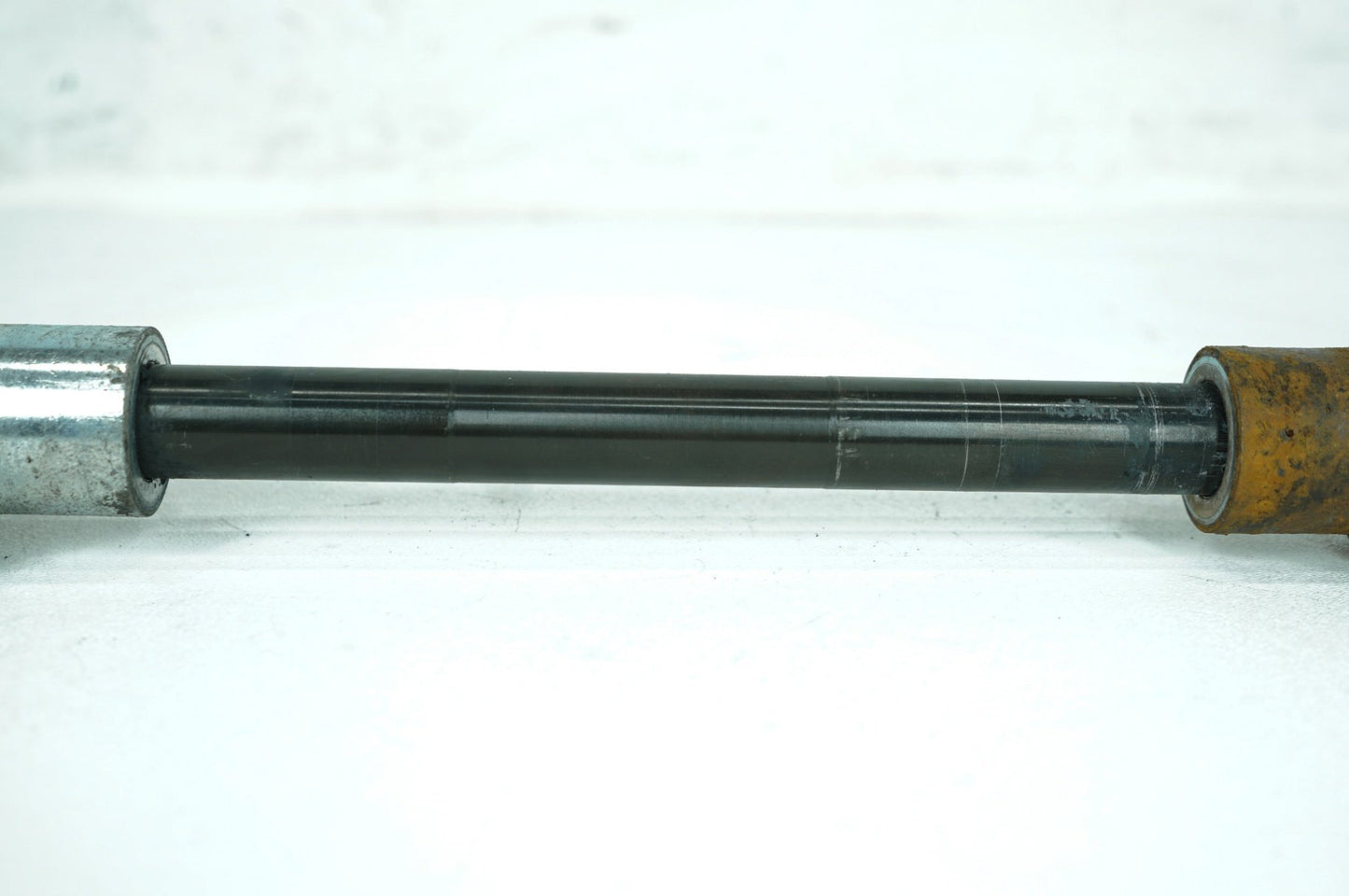 2008 - 2016 Harley-Davidson Touring Electra Glide Ultra Rear Fork Swingarm Pivot Bolt Shaft 47540-11
