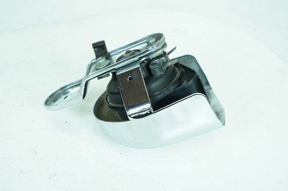 2007 - 2017 Harley-Davidson Dyna Low Rider Horn Signal Klaxon Chrome Cover 69012-93A