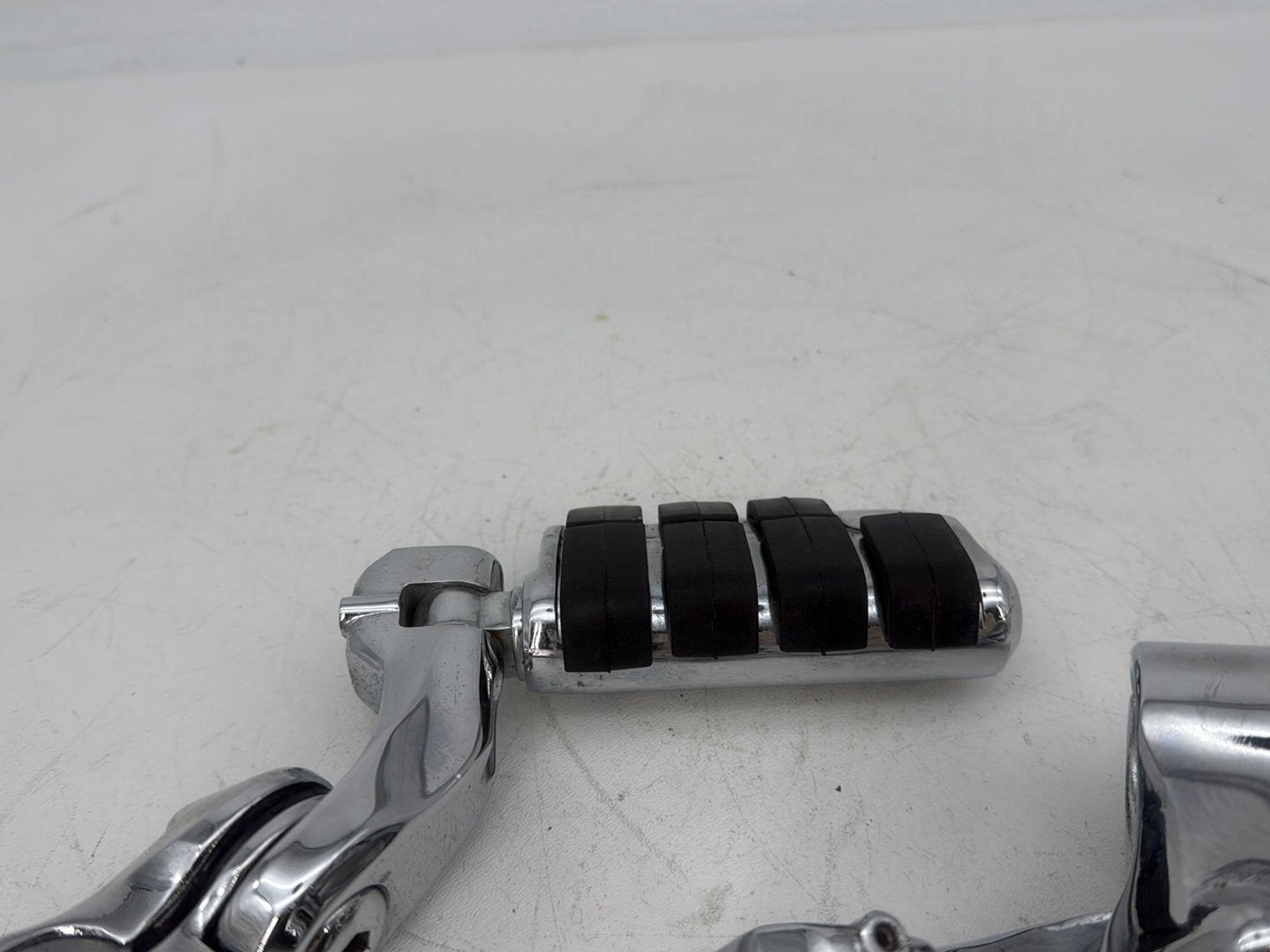 2007 - 2012 Harley-Davidson Touring Electra Glide Ultra Front Right Left Highway Foot Pegs KUR-4050