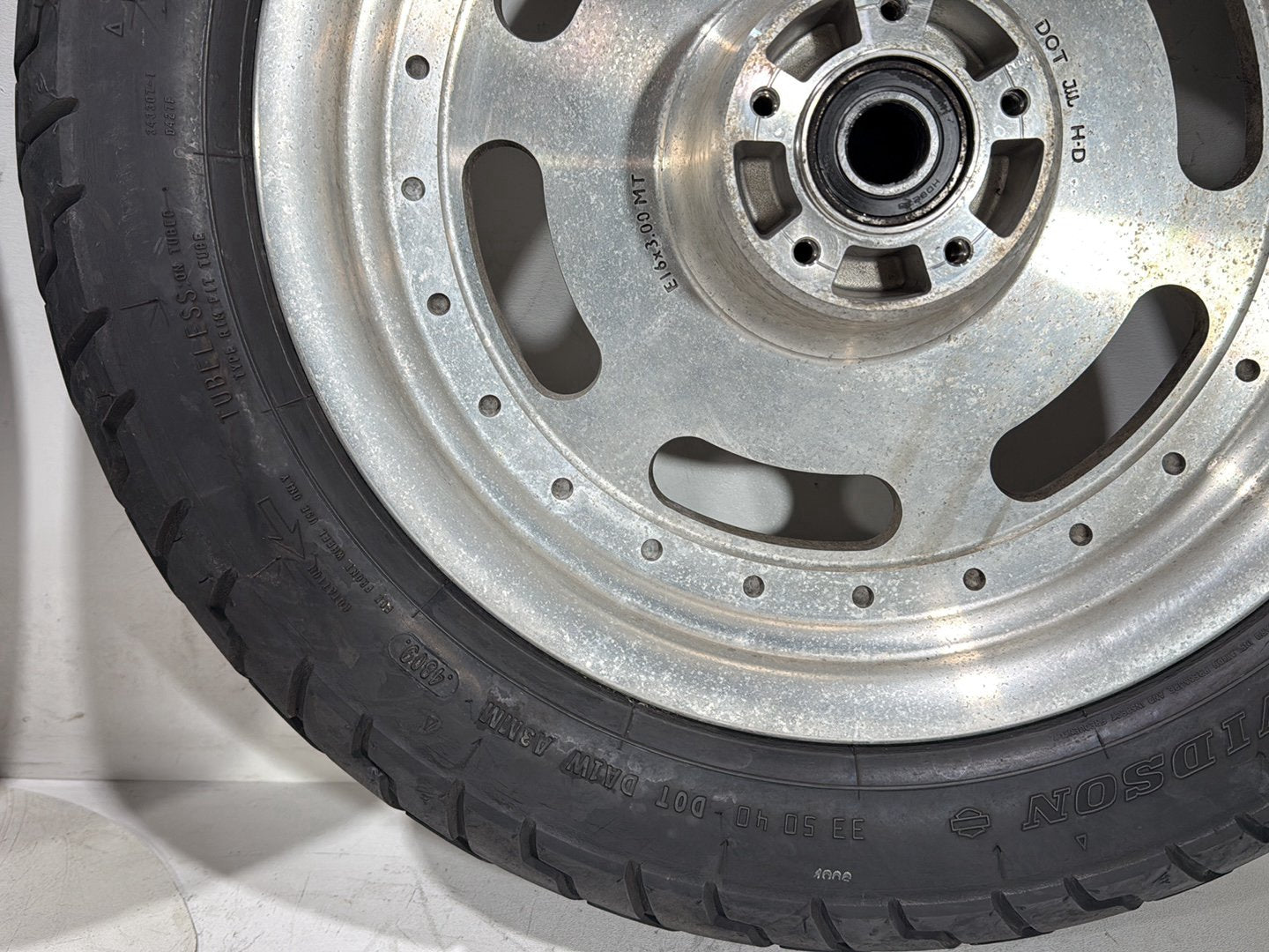 2010 Harley Dyna Fat Bob FXDF OEM Front & Rear Wheel Rim Tire 16"