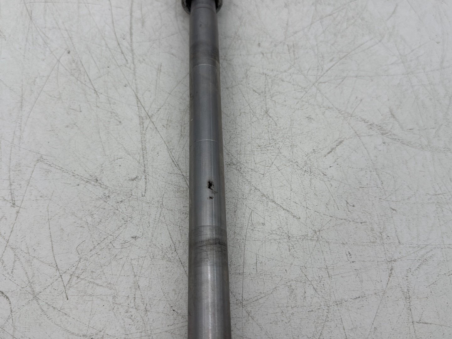 1995 Harley Touring FLHTCI Electra Glide Classic OEM Front Wheel Axle Bolt Shaft