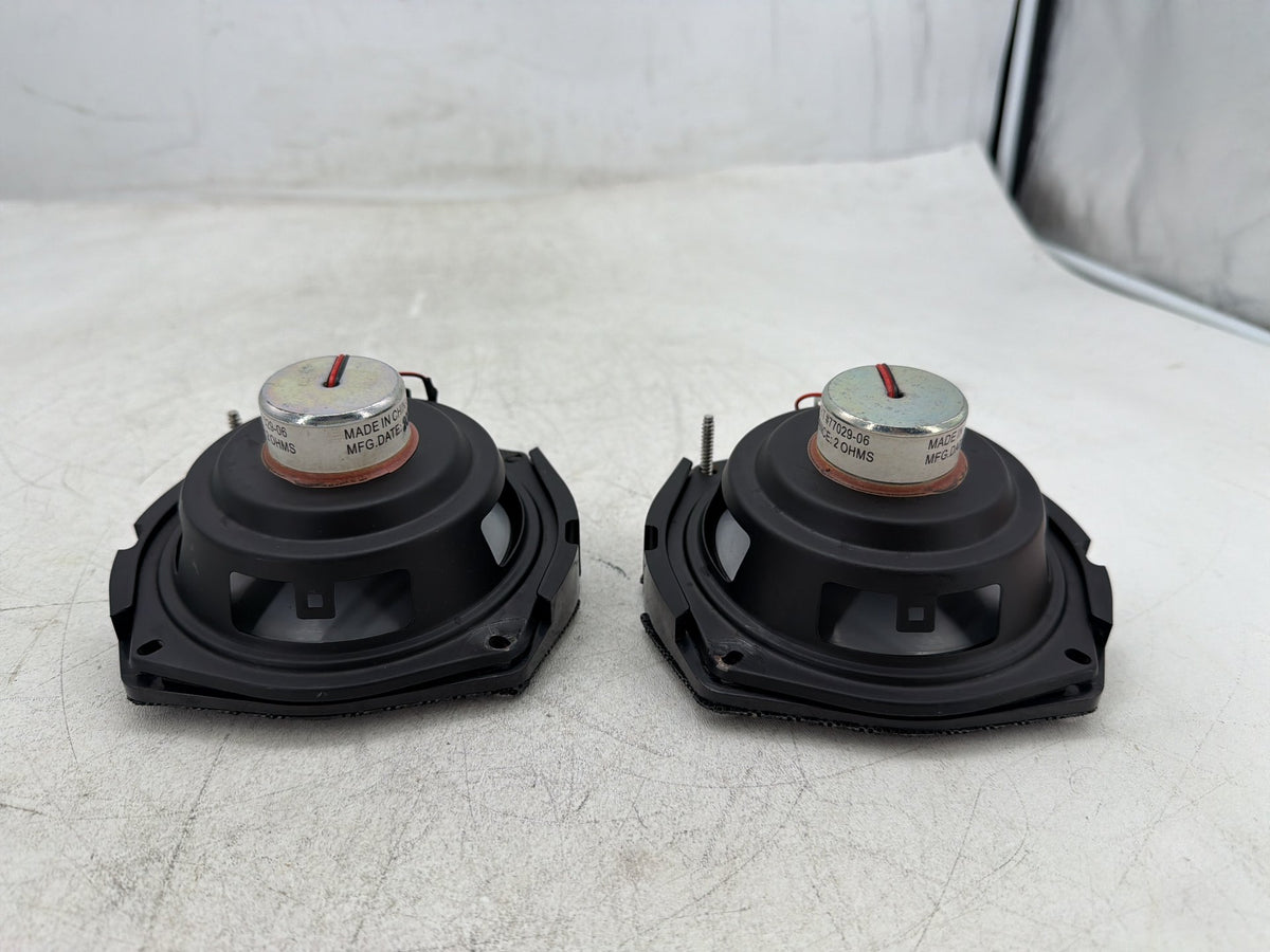 2009 Harley Electra Glide Touring CVO Eagle OEM Left Right Sound Audio Speakers