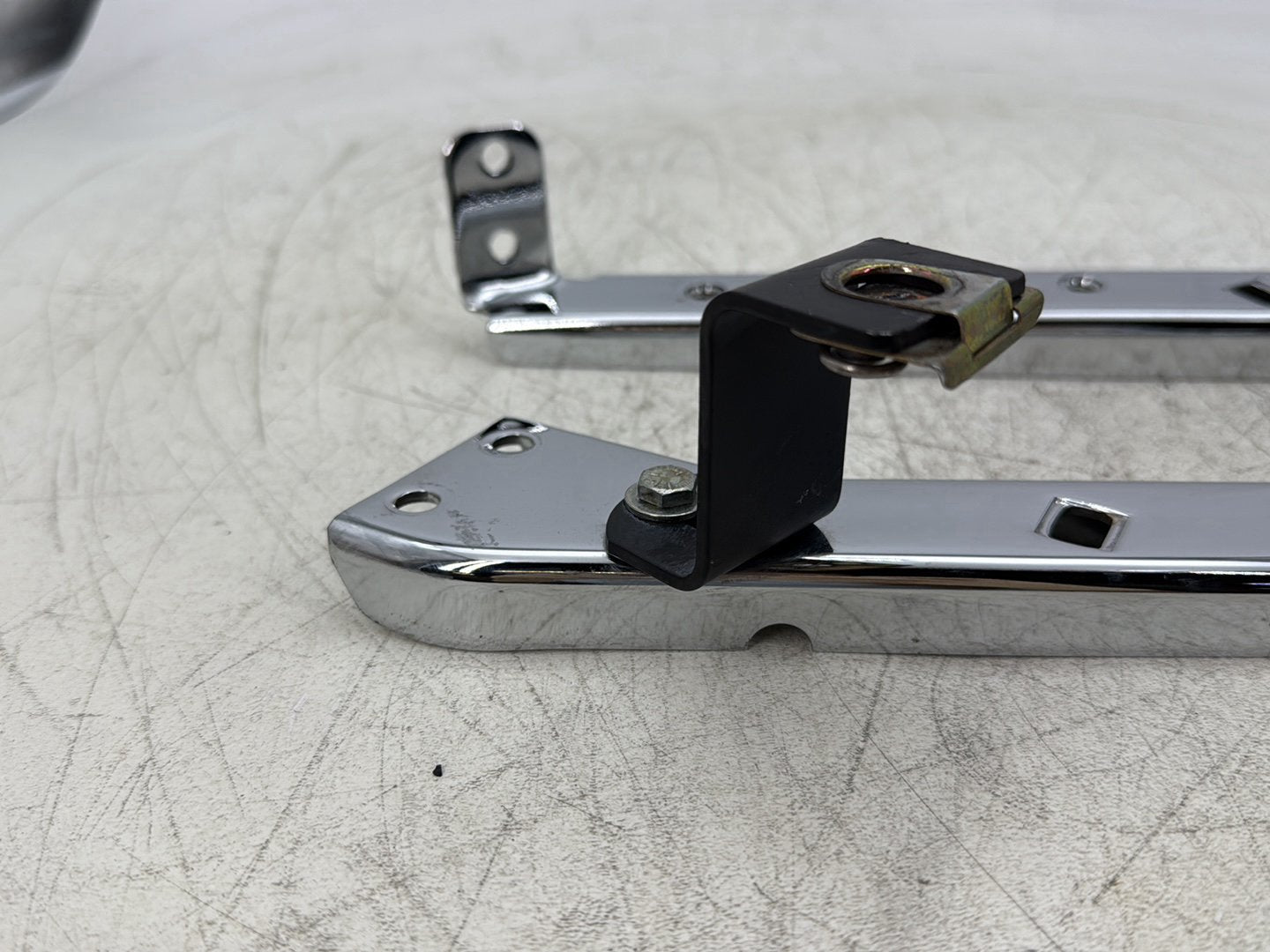 2006 Harley Road King Touring FLHRCI Classic OEM Left Right Saddlebag Fender Struts Brackets