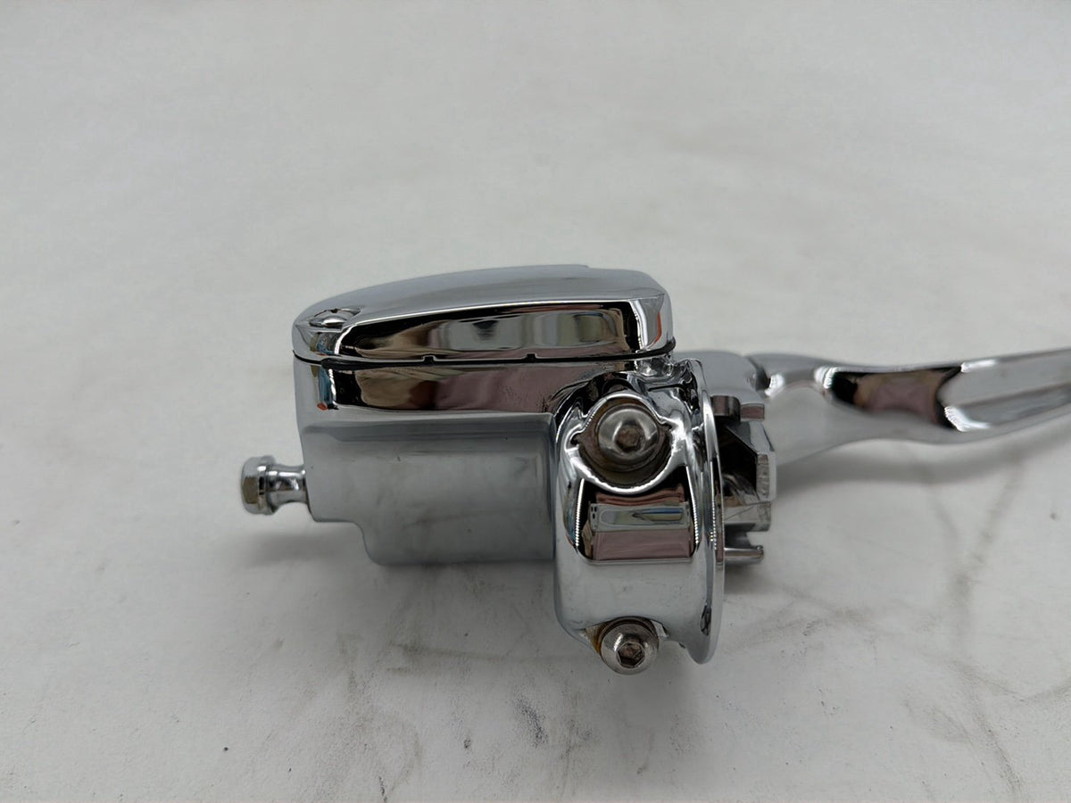 07 Harley Street Glide Touring FLHX OEM Front Right Brake Lever Master Cylinder