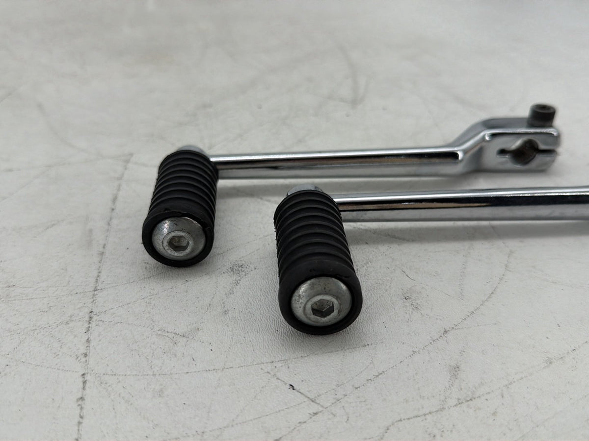 2011 Harley Electra Glide Touring Ultra OEM Gear Shifter Lever Pedal Pedals
