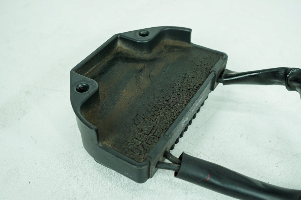 2004 Harley Dyna FXDWG Wide Glide OEM Voltage Regulator Rectifier